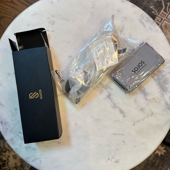 SOJOS Retro Black and Gold Oval Sunglasses 😎 New with Box - Picture 3 of 6